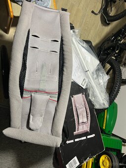 Miminkovník Thule infant sling - 10