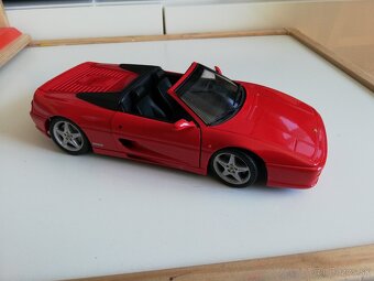 1:18 FERRARI 355 berlinetta UT Models - 10