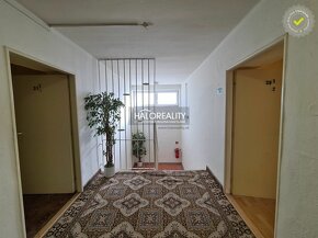 HALO reality - Predaj, hotel Turčianske Teplice, centrum - Z - 10