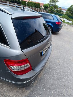 Mercedes C220 CDI Combi (Zadretý motor) - 10
