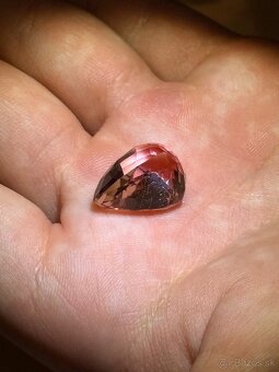 Investičný kunzit 18.38 ct VVS - 10