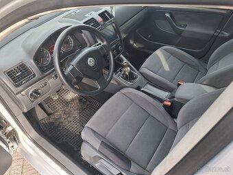 Volkswagen Golf 5 1.4 59kw benzín - 10