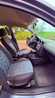Ford Fiesta 1.25i 55 kW, 2006, 5D, A/C, ťažné, benzín - 10