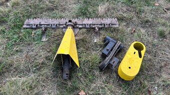 Malotraktor AGZAT s obracačom sena a lištovou kosačkou - 10