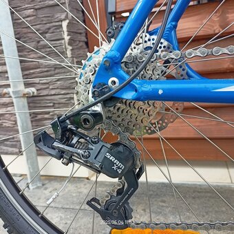 SPECIALIZED HARDROCK - 10