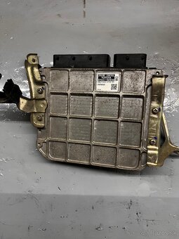 Riadiace jednotky - 10