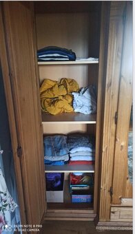 Rustikálna drevená masívna šatníková skriňa - 10