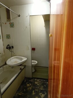 Jednoizbový byt. - 10