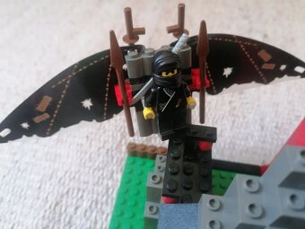 Lego Robber's Retreat zo série Ninja z roku 1998 - 10