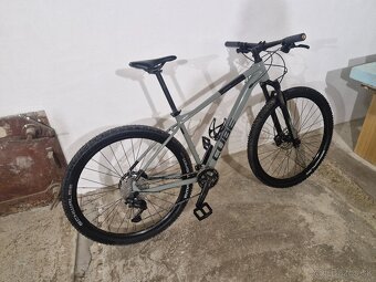 Cube attention 2023 velkost L - 10