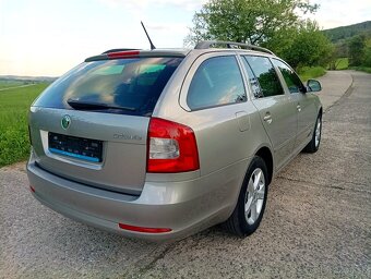 ŠKODA OCTAVIA COMBI II 2.0 TDI CR XENON MODEL 2012 - 10
