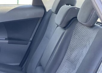 Toyota Verso - S 1.3i KLIMATIZACE KAMERA benzín manuál 73 kw - 10