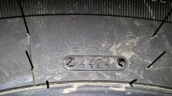 Predám zimné pneumatiky Kormoran 235/60 R18 107V - 10