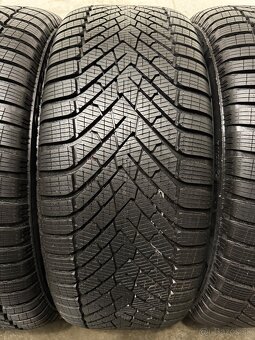 Nepoužitá zimná sada Volvo XC90 - 5x108 R22 , 275/35/22 - 10