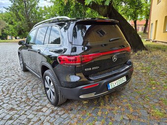 Mercedes-Benz EQB 250+ - 10