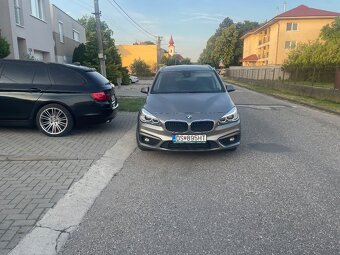 BMW 218 D - 10