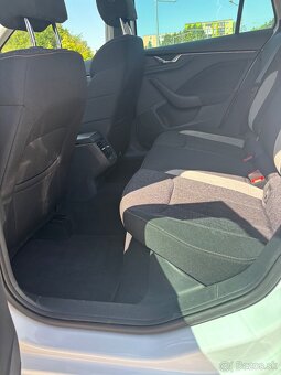 Predám Škoda Scala 1.6 tdi DSG7 pravidelný servis v Škoda - 10