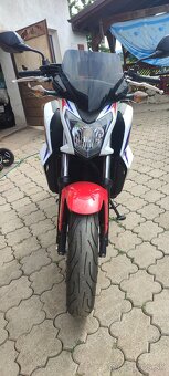 Honda cb650f - 10