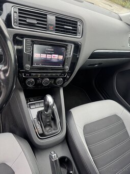 Volkswagen JETTA 2.0TDI - 10