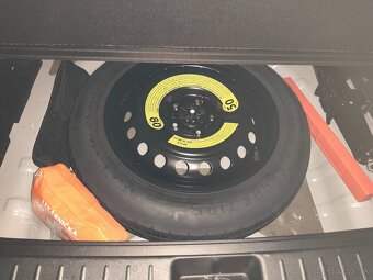 Kia Sportage 1.6, 2022, 1.maj., 24000km v záruke, GOLD - 10