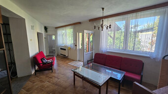 Pekný dom v Leviciach - na Mudroňovej ul. - poz. 706 m2 - 10