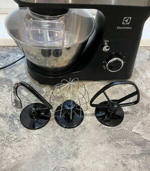 Electrolux EKM 3700 Kuchynský robot - 10