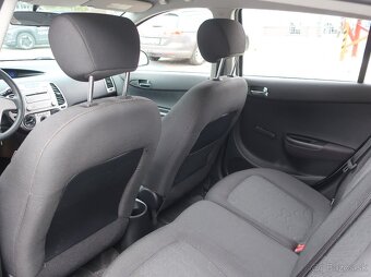 Hyundai i20 1.2i 57kW CLASSIC PLUS ČR - 10