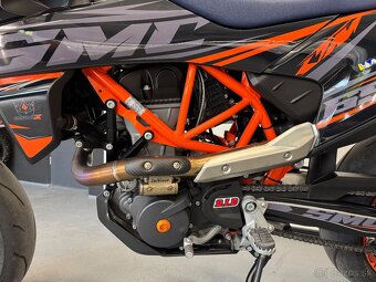 KTM 690 SMC-R 2023 - 10