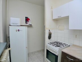 Na predaj čiastočne zrekonštruovaný 1 izbový byt vo Vrakuni - 10