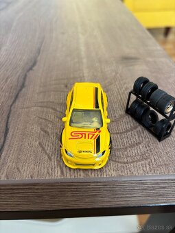 Hot Wheels autíčka s custom gumenými kolieskami - 10