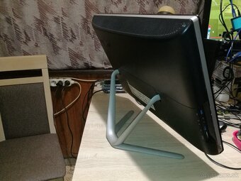 AIO Lenovo 22“ FHD. Dotyková obrazovka. SSD 512GB. 16GB. - 10