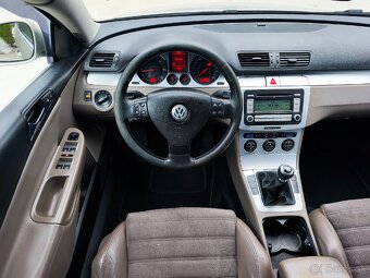 Volkswagen Passat B6 sedan Highline 2.0TDI 103 kw - 10