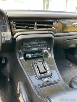 Jaguár XJR 300 - 10