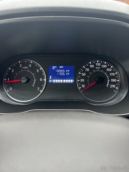 Dacia Duster 1.3 TCE 96KW 4x4 - 10