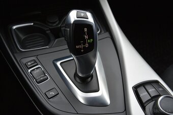 BMW rad 1 1.6 116i, SR voz, Automat - 10