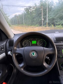 Škoda Octavia 2 1.6 mpi - 10
