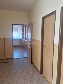 Predaj priestranného 4i RD s garážou, altánkom a veľkou záhr - 10