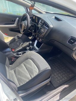 Predám Kia Ceed 1.4CRDI 2015 nová STK/EK - 10