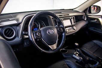 Toyota RAV4 2.2 l D-CAT Premium - 10