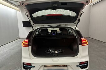 Kia Niro electric MY22 Vision 64kWh,DPH,záruka, 3f/TČ +DPH - 10