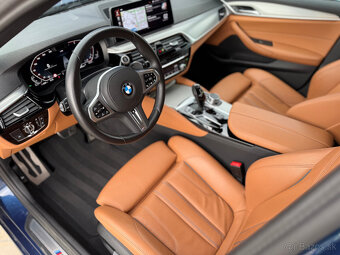BMW 530d xDrive Touring M-Sport 2022, 35 102km, ZÁRUKA - 10