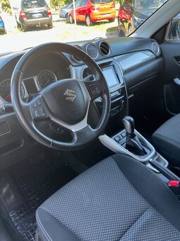 SUZUKI VITARA R.V.2018 (88Kw) AUTOMAT 1.MAJITEL TOP STAV - 10
