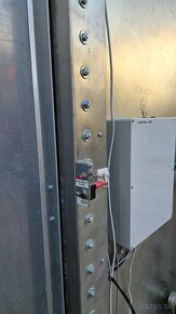 Bezpecnostna komora - 10