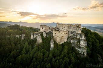 Pozemok pod hradom Lietava - 10