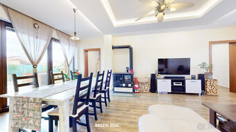 NADŠTANDARTNÝ a MODERNÝ 188 m2, 5-izbový DOM - 10