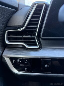 Kia SPORTAGE 1,6 TGDI 118kW - 10