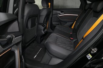 Audi e-tron 55 300kW S-Line Sportback Matrix Black Edition - 10