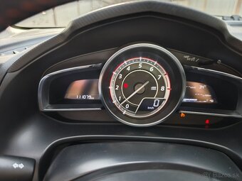 Mazda 3 HB Revolution 121 kW - 10