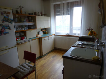 ZNÍŽENÁ CENA-veľkorysý rod.dom Podhorany na 8á pozemku - 10