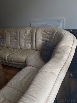 Kožený veľký krémový gauč - 10
